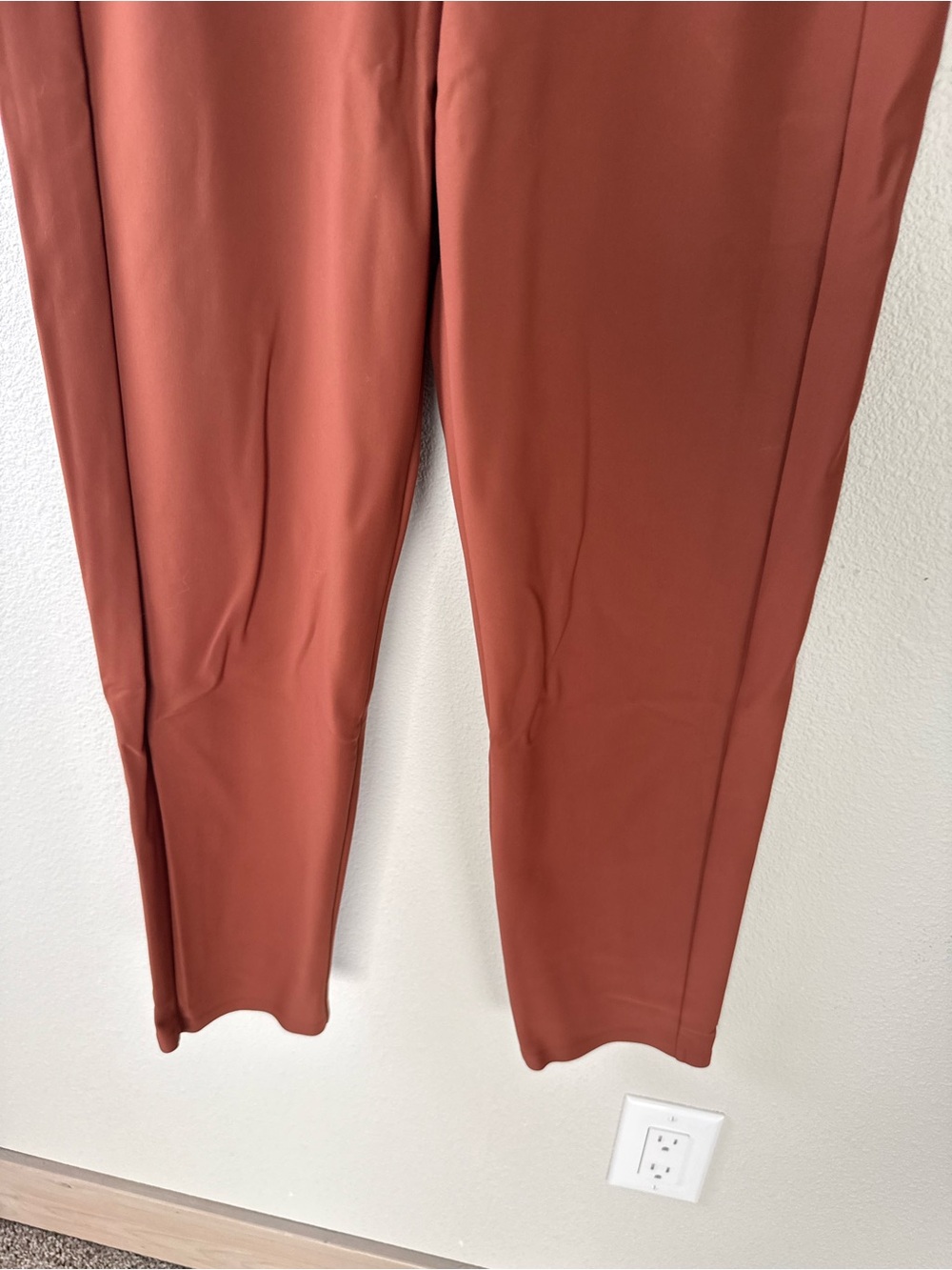 ATHLETA Stellar Skinny Trouser Pants Ancient Mahogany Rust Casual Women’s Size 4 - Picture 5 of 11